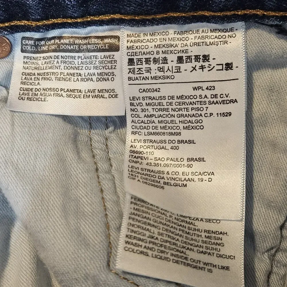 Levi's 501 Jean 38 x 30 Straight Leg Button Fly